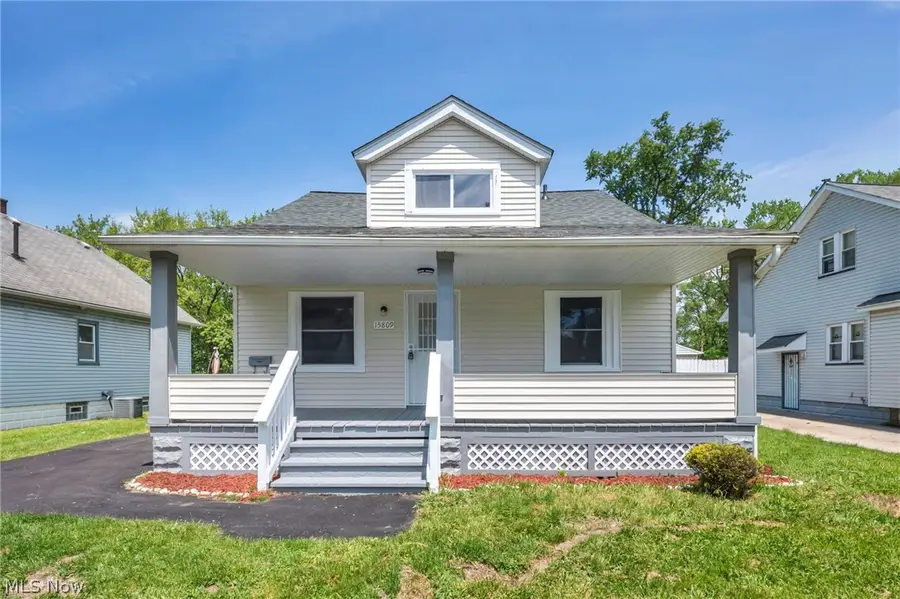 15809 Raymond Street, Maple Heights, OH 44137 - #2