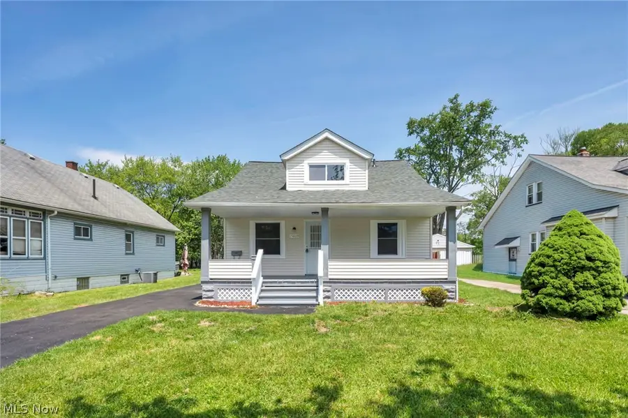 15809 Raymond Street, Maple Heights, OH 44137 - #3