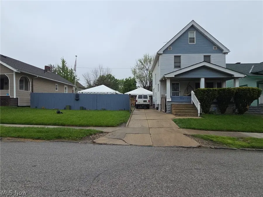 7808 Connecticut Avenue, Cleveland, OH 44105 - #2