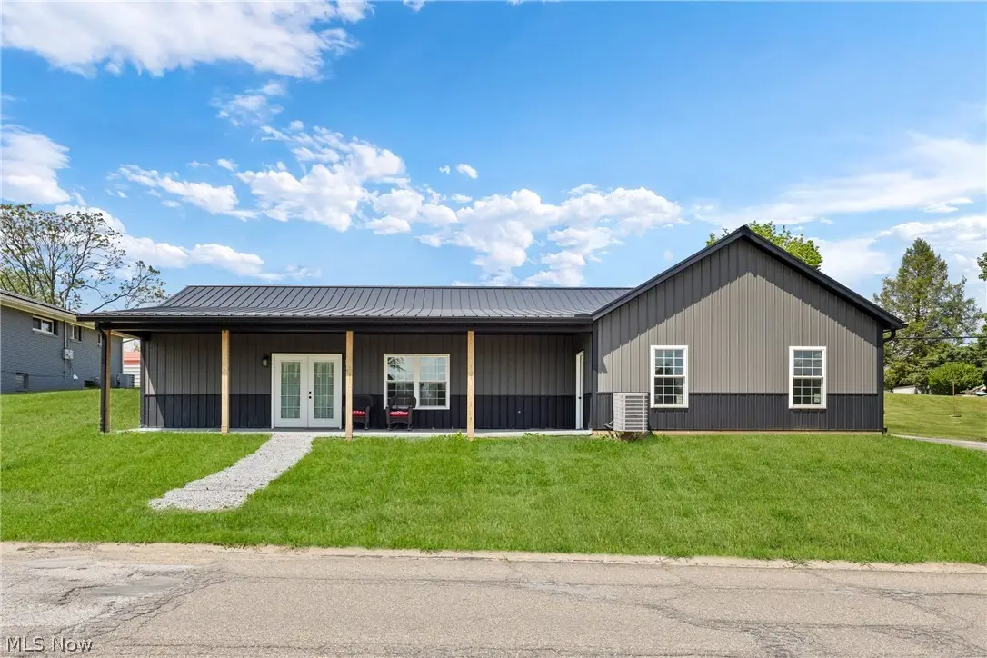 110 Carlisle Avenue, Mingo Junction, OH 43938 - #1