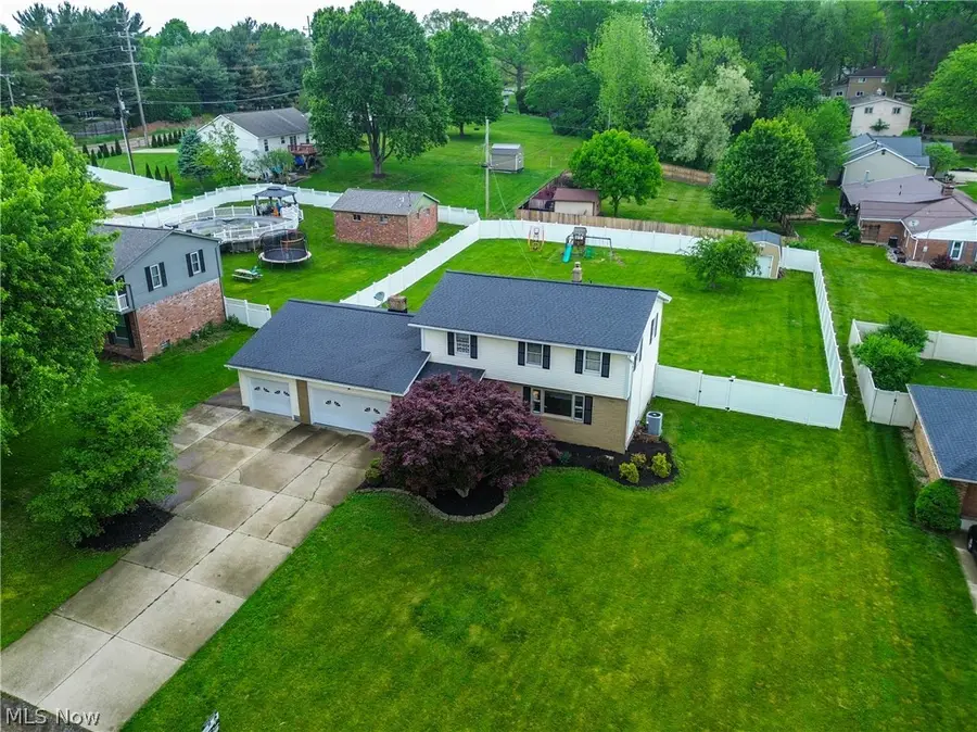 2635 Daffodil Ne Street, Canton, OH 44705 - #3