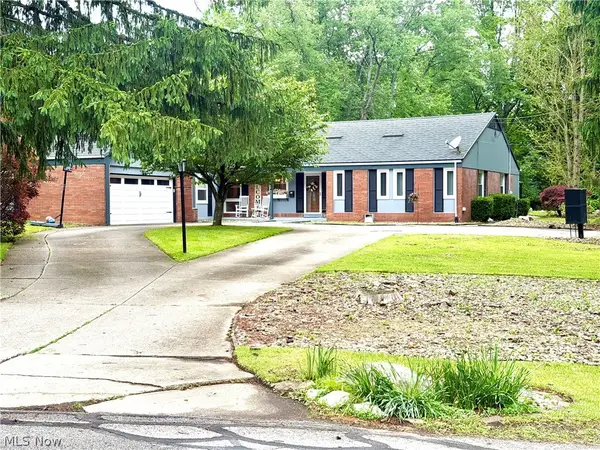 568 Northlawn Drive, Youngstown, OH 44505