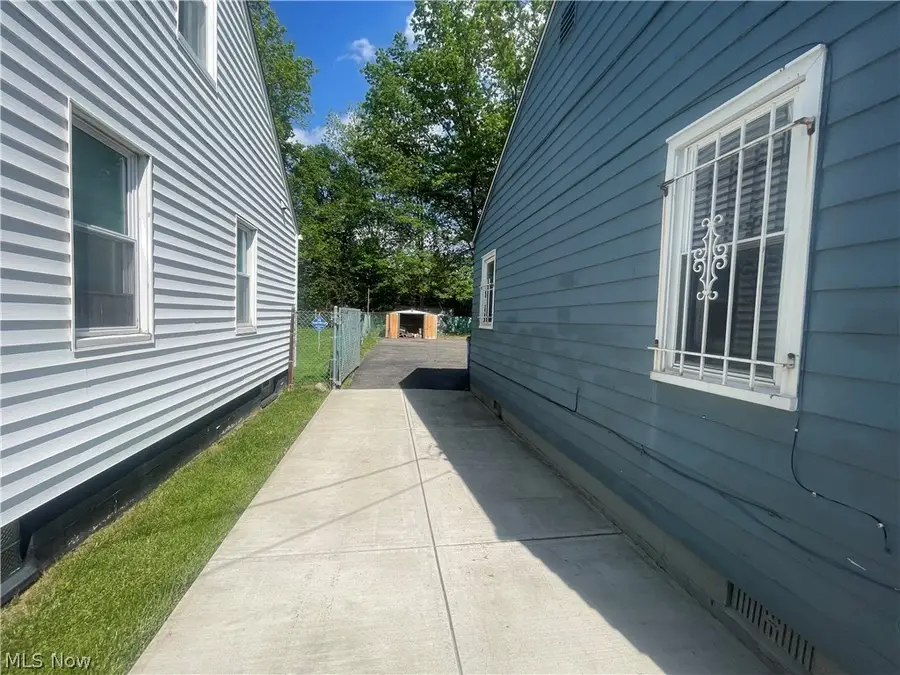 4423 E 141st Street, Cleveland, OH 44128 - #2