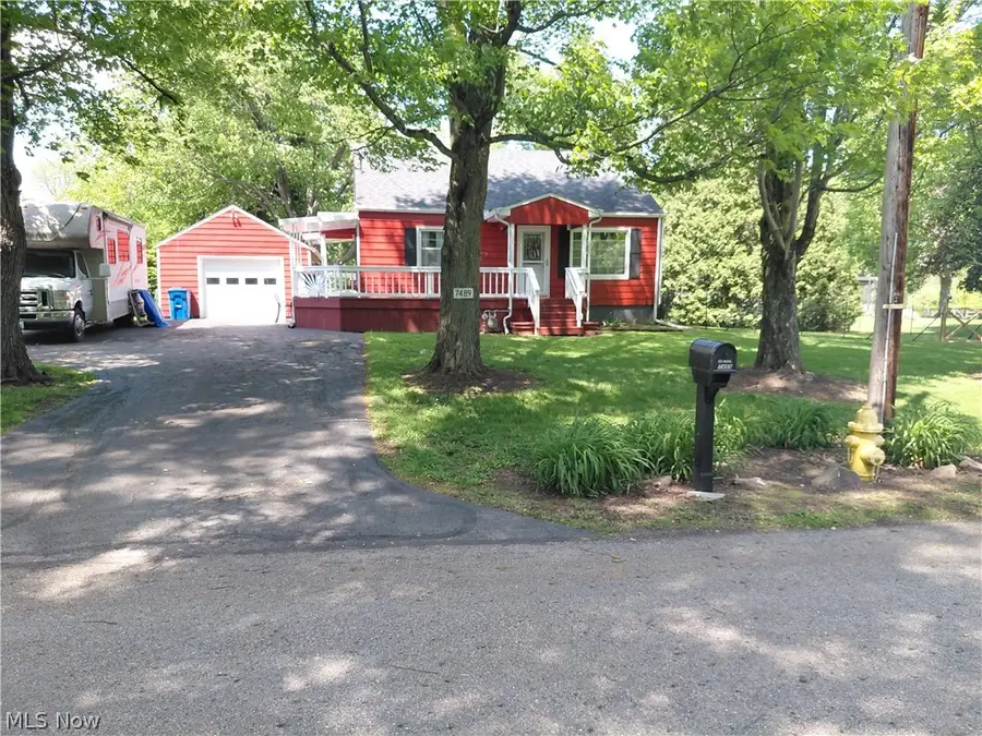 7489 Van Ness Avenue, Hubbard, OH 44425 - #2