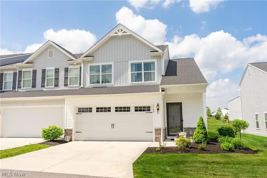 1362 Maple Grove Lane, Uniontown, OH 44685 - #2