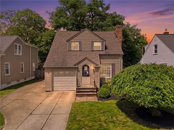 430 Canterbury Road, Bay Village, OH 44140
