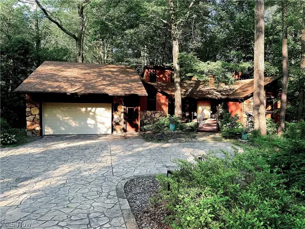 851 Wallwood Drive, Akron, OH 44321