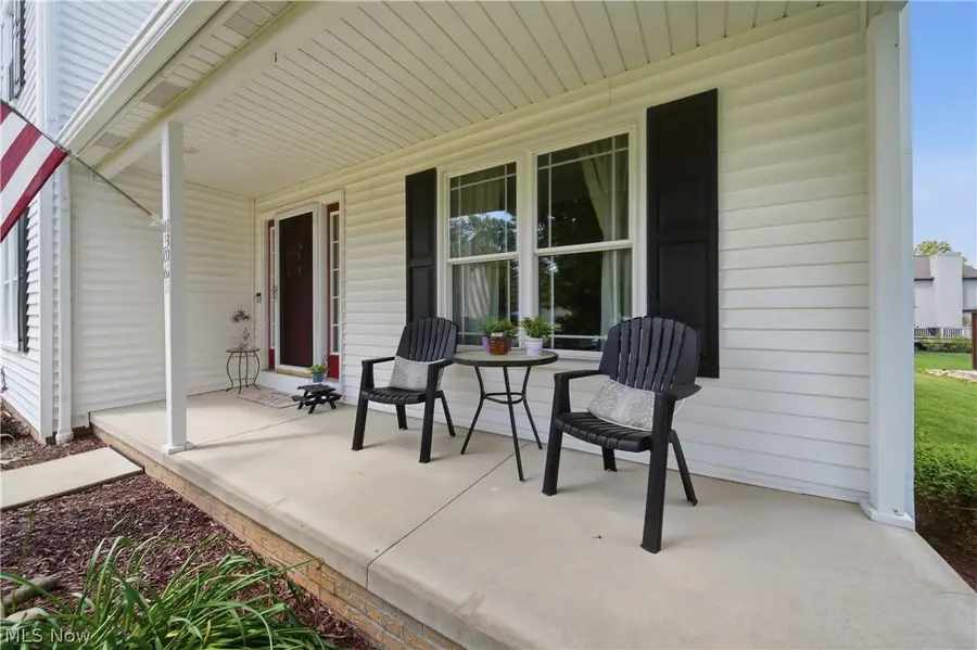 3061 Bucklers Nw Street, Uniontown, OH 44685 - #2