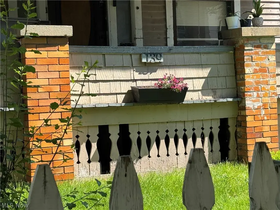 139 Hollinger Avenue, Akron, OH 44302 - #3