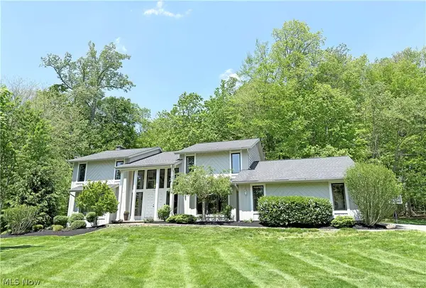 2239 Edgeview Drive, Hudson, OH 44236