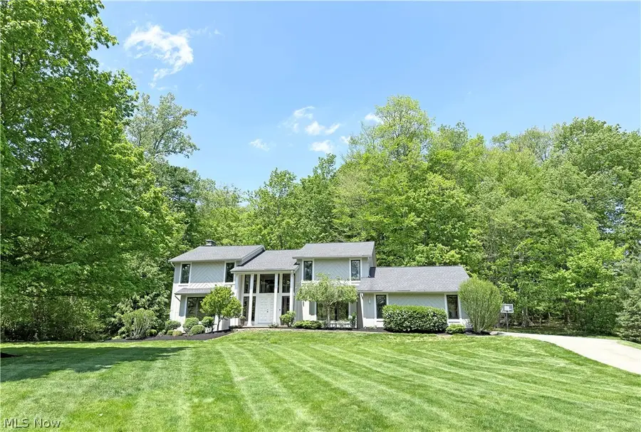 2239 Edgeview Drive, Hudson, OH 44236 - #2