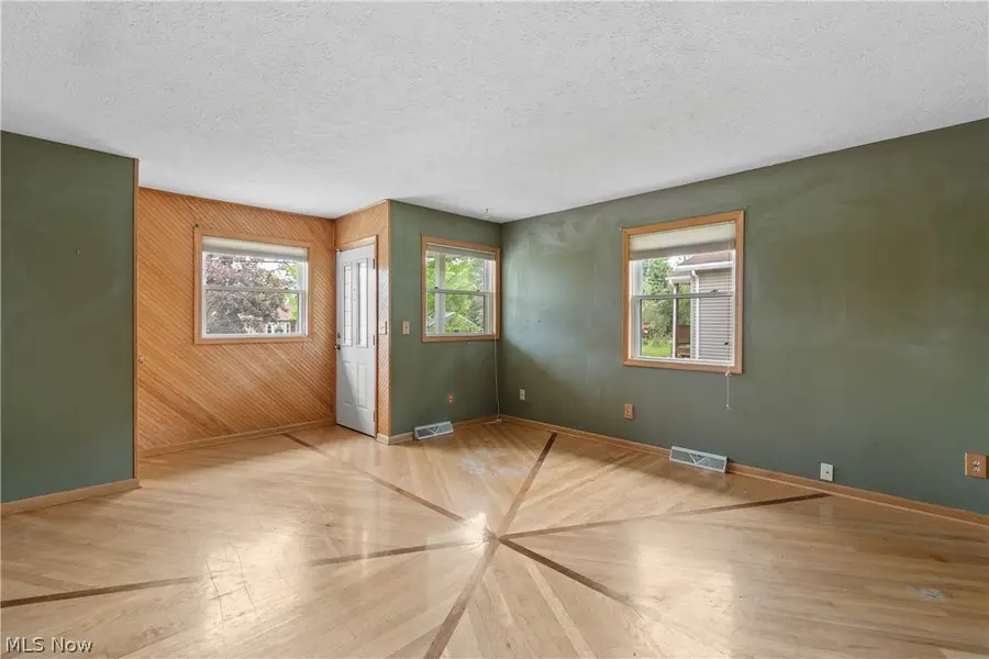 343 3rd Street, Wadsworth, OH 44281 - #3