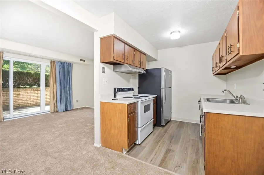 16400 Heather Lane #F101, Middleburg Heights, OH 44130 - #2
