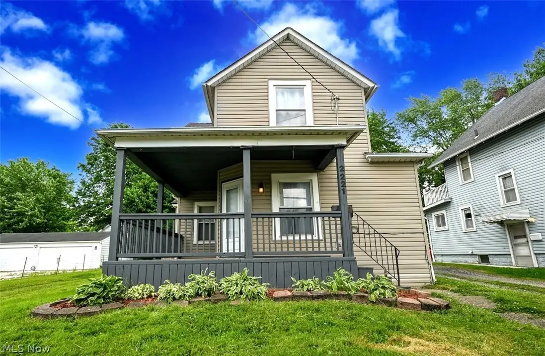2221 9th Sw Street, Akron, OH 44314 - #1