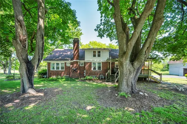 1539 Greensburg Road, Uniontown, OH 44685