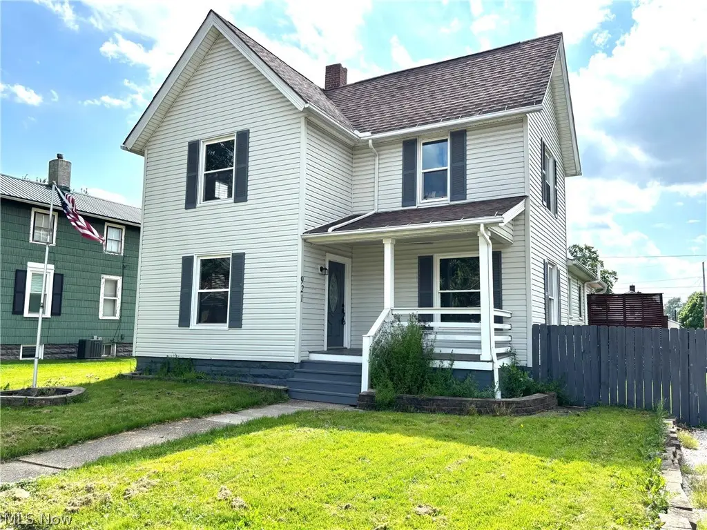 921 6th Sw Street, Massillon, OH 44647 - #1