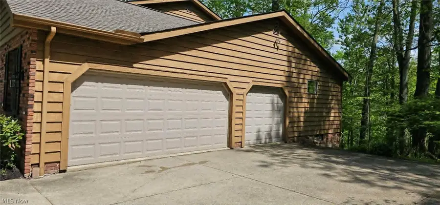 35970 Timber Ridge Lane, Willoughby, OH 44094 - #3