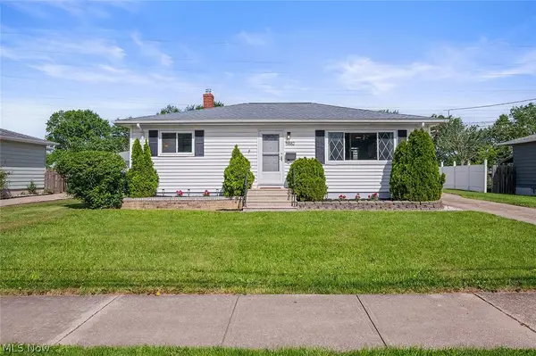 5882 Middlebrook Boulevard, Brook Park, OH 44142