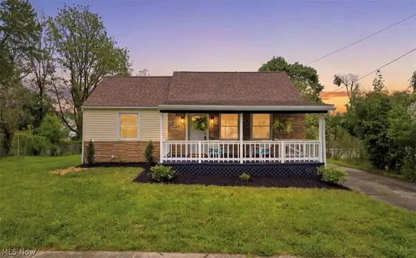 359 High Grove Boulevard, Akron, OH 44312