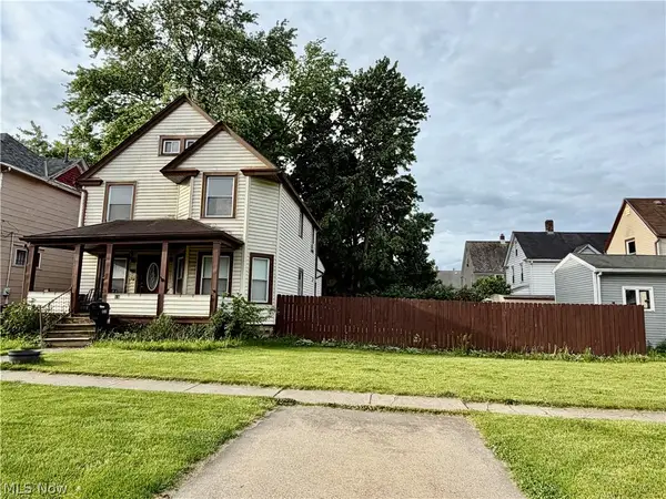 828 Broad Street, Elyria, OH 44035