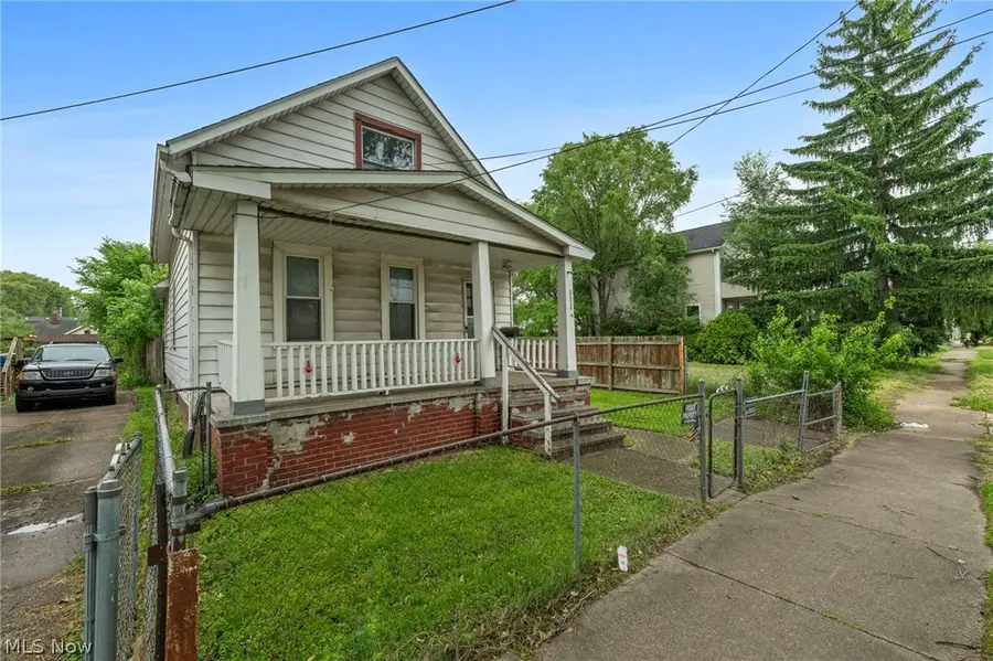 3524 Walton Avenue, Cleveland, OH 44113 - #3