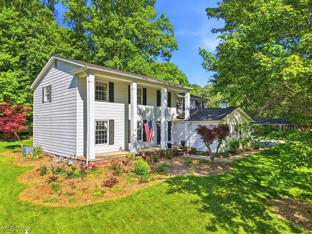 8700 Bradford Lane, Brecksville, OH 44141 - #1