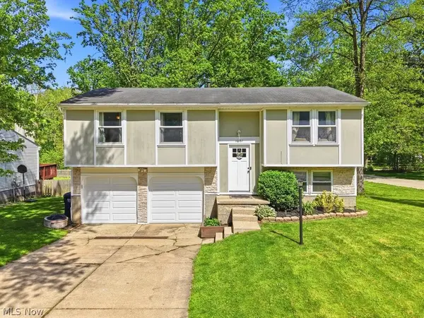 10087 Pirates Trail, Aurora, OH 44202
