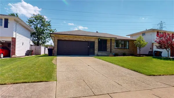 2221 Coventry Drive, Parma, OH 44134