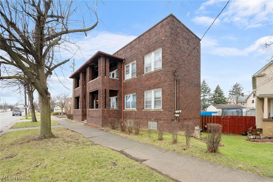 4764 Pearl Road, Cleveland, OH 44109 - #3