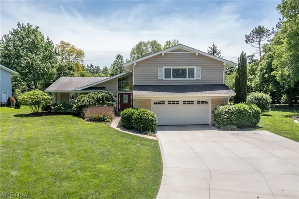 24602 Hawthorne Drive, Beachwood, OH 44122