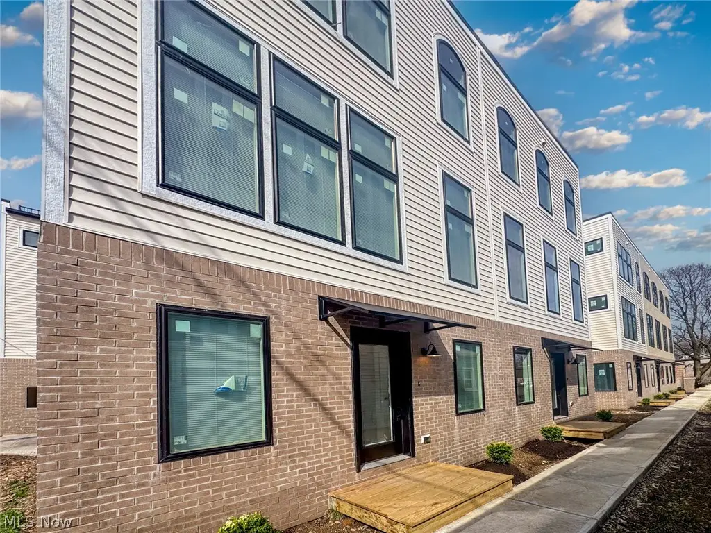 1930 W 47th Street, Cleveland, OH 44102 - #1