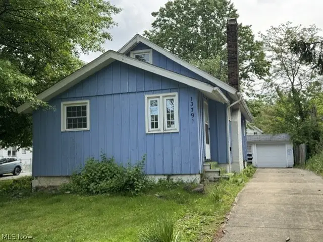 1379 E 219th Street, Euclid, OH 44117 - #1
