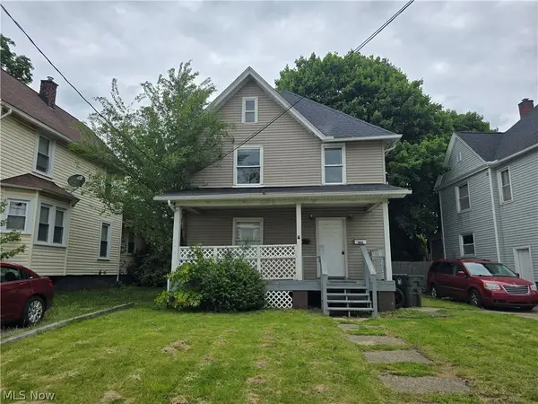 1412 Woodland Nw Avenue, Canton, OH 44703