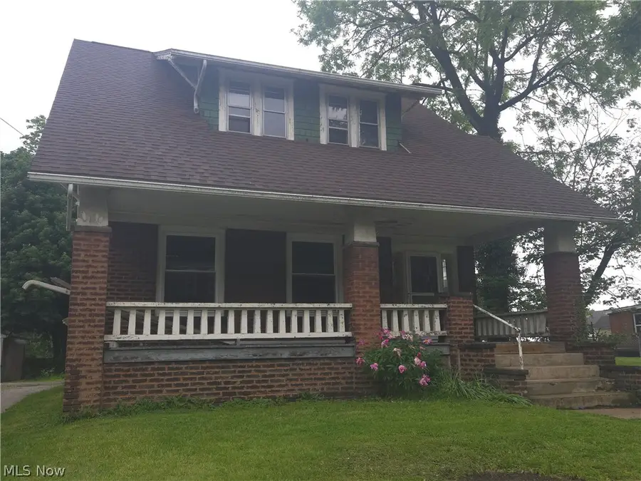 105 W Ely Street, Alliance, OH 44601 - #2