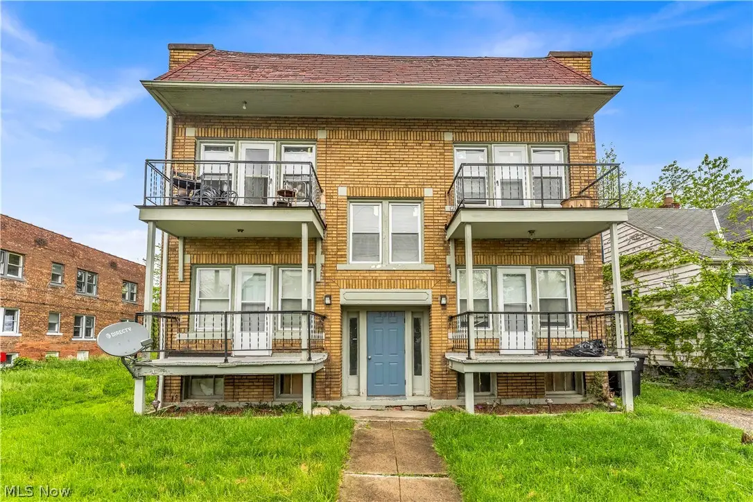 3301 E 143rd Street, Cleveland, OH 44120 - #1