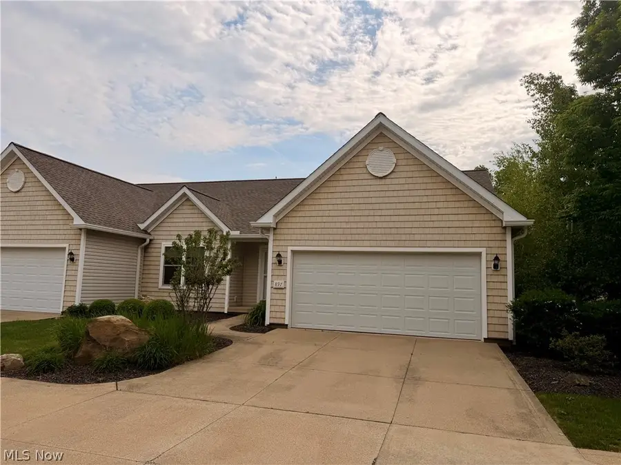 897 Stonewater Drive, Kent, OH 44240 - #2