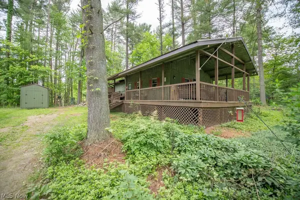 1246 Alton Sw Drive, Sherrodsville, OH 44675