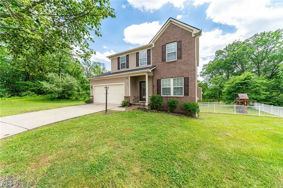 6382 Stonehaven Lane, Bedford Heights, OH 44146 - #2