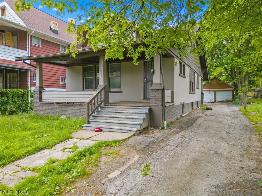 3315 E 142nd Street, Cleveland, OH 44120 - #3