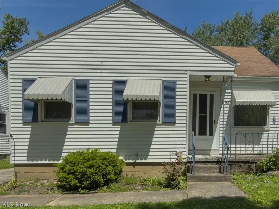 626 Princeton Avenue, Elyria, OH 44035 - #2