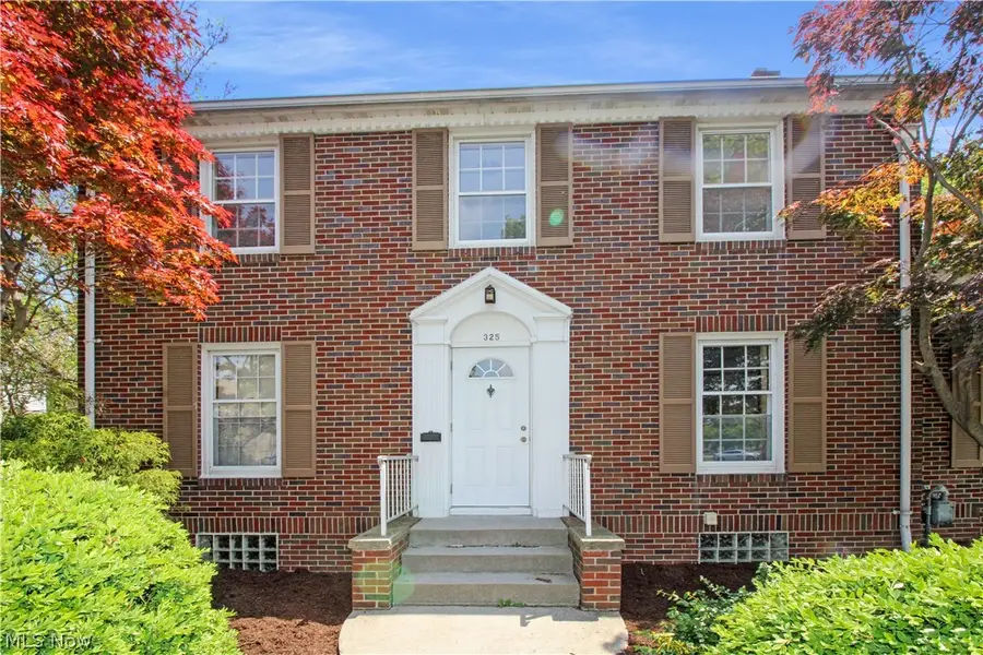 325 Jefferson Street, Port Clinton, OH 43452 - #3
