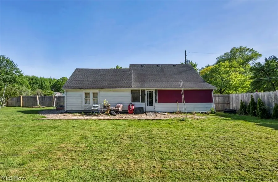 40622 Carlisle Avenue, Elyria, OH 44035 - #3