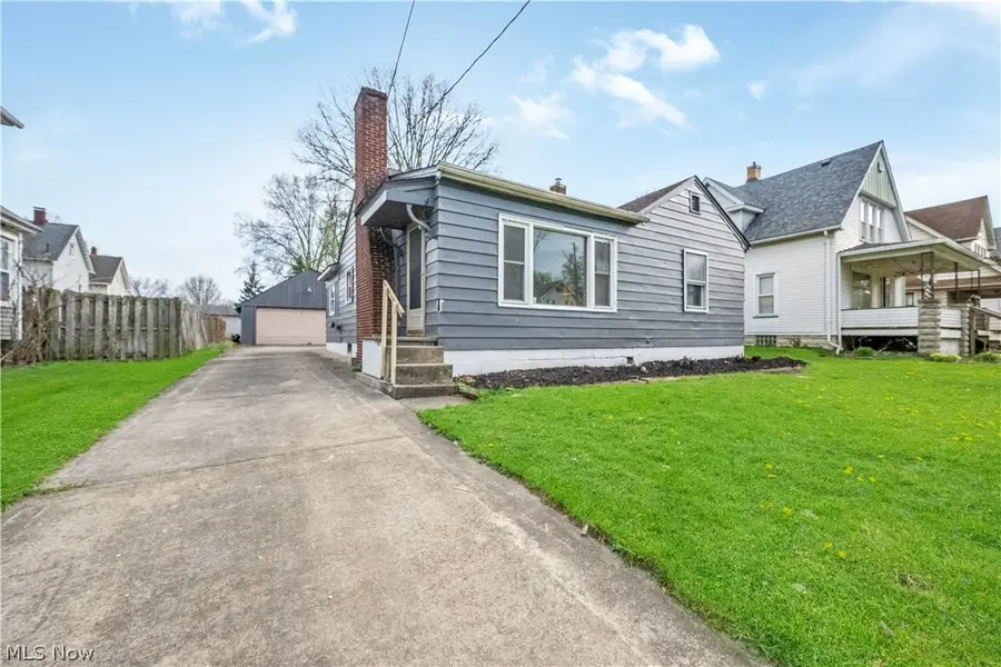 34 Helen Avenue, Niles, OH 44446 - #2