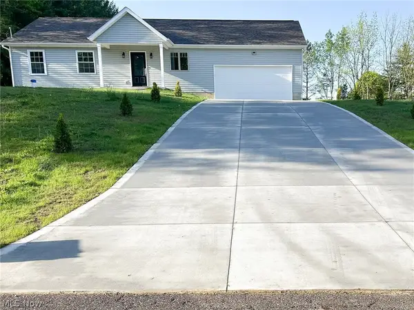 3654 Rolling Ridge Ne Road, Canton, OH 44721