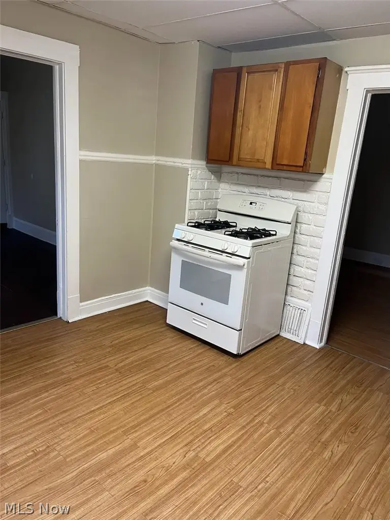 2314 Henninger Road, Cleveland, OH 44109 - #2