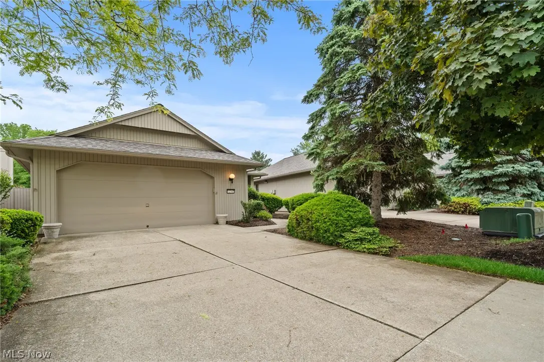 12747 Olympus Way, Strongsville, OH 44149 - #1