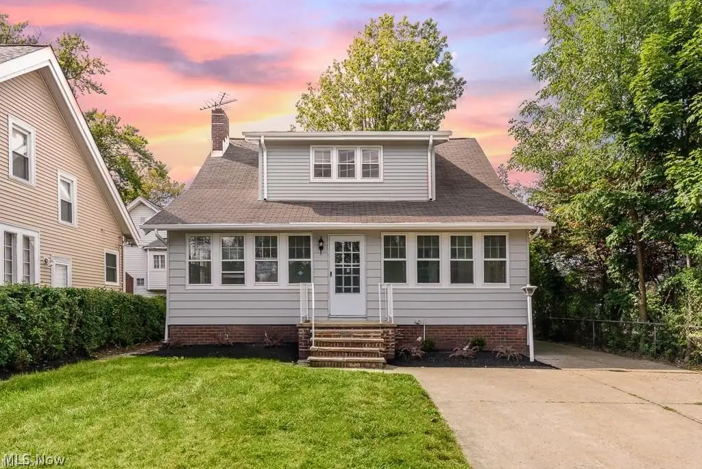 18119 Lake Shore Boulevard, Cleveland, OH 44119 - #1