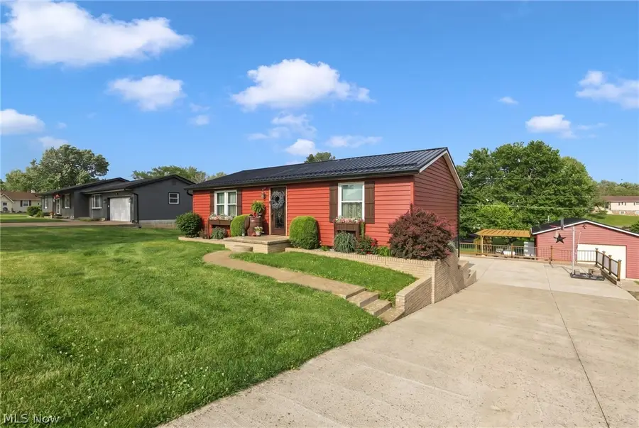 3720 Dona Drive, Zanesville, OH 43701 - #3