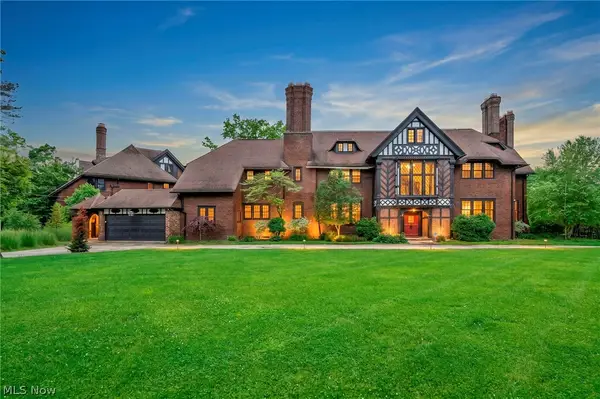 16310 S Woodland Road, Shaker Heights, OH 44120