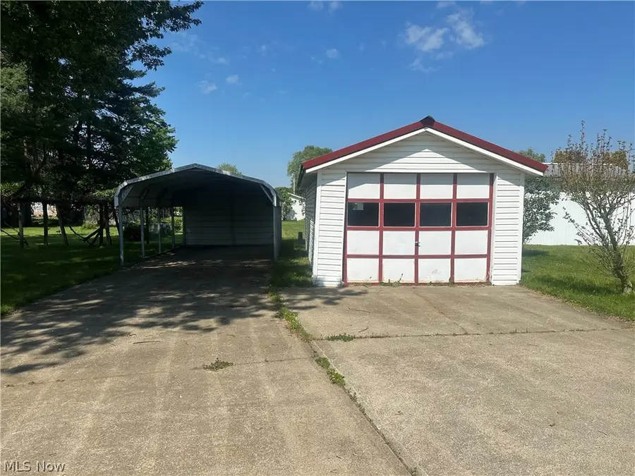 9095 E Southview Street, Minerva, OH 44657 - #3